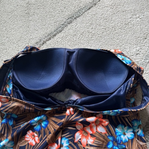 Lands End one piece floral bathing suit swimsuit scoop Neck Soft Cup navy 20W - Picture 4 of 8